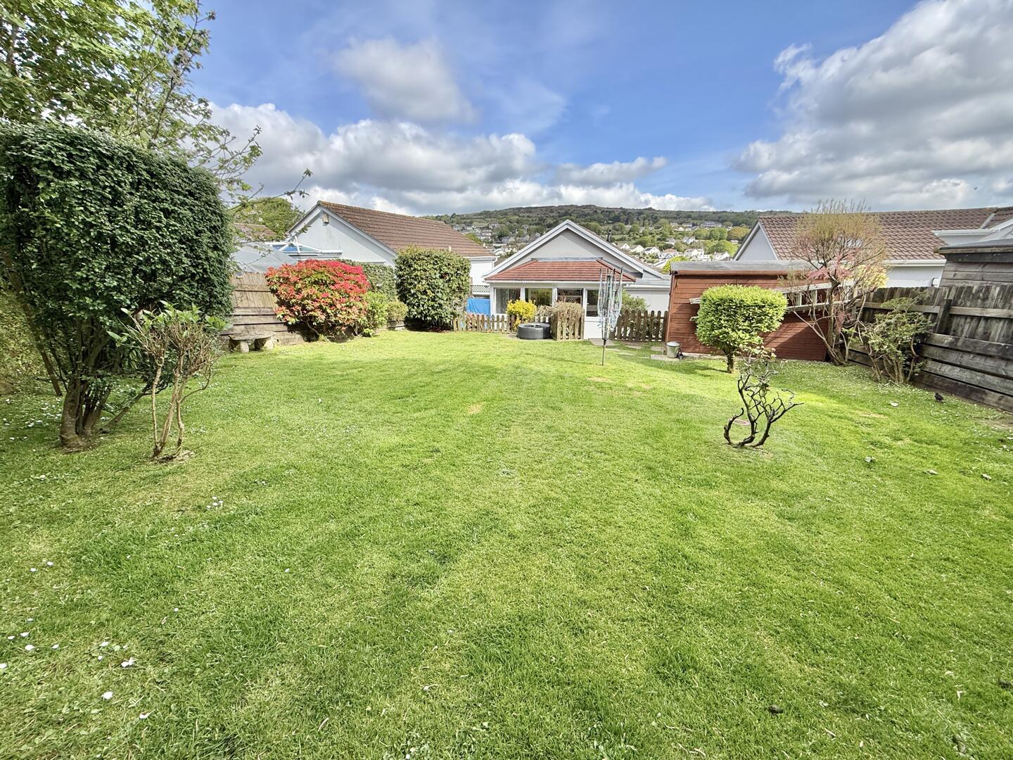 May Gardens, Lanner, Redruth